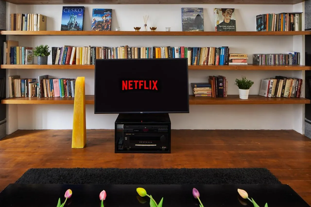 Prague Days - 1Bdr Apt W Netflix - Zizkov Tower Czech Republic