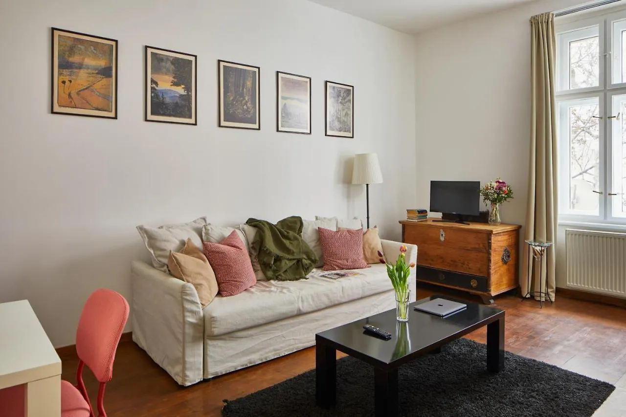 Prague Days - 1Bdr Apt W Netflix - Zizkov Tower Apartment